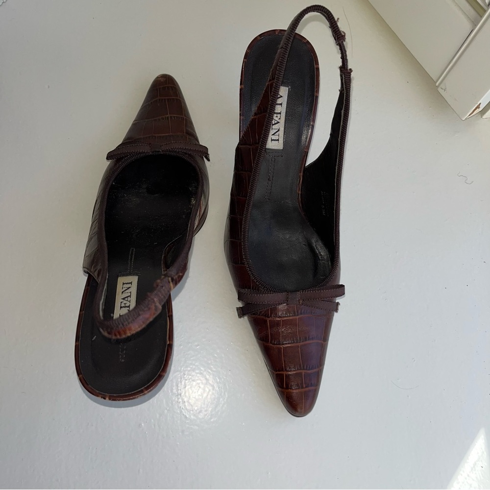 ALFANI Maroon/brown heels